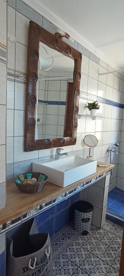Kosta N'Tina Guest House Lefkada City Bagian luar foto